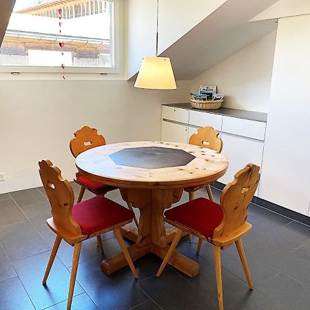 Alpenstil - 60M2 Dachstockwohnung Mit Garage - Bm186 Pontresina Eksteriør bilde