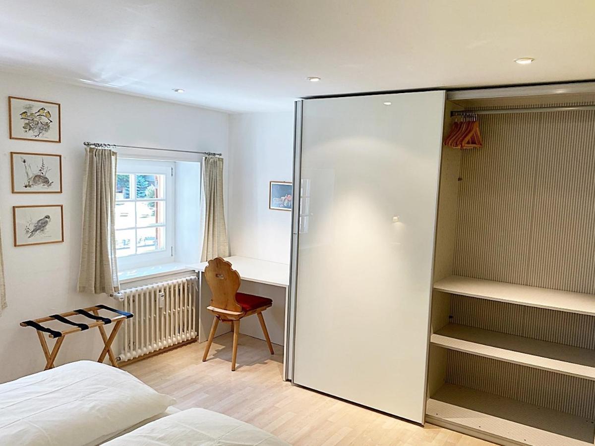 Alpenstil - 60M2 Dachstockwohnung Mit Garage - Bm186 Pontresina Eksteriør bilde