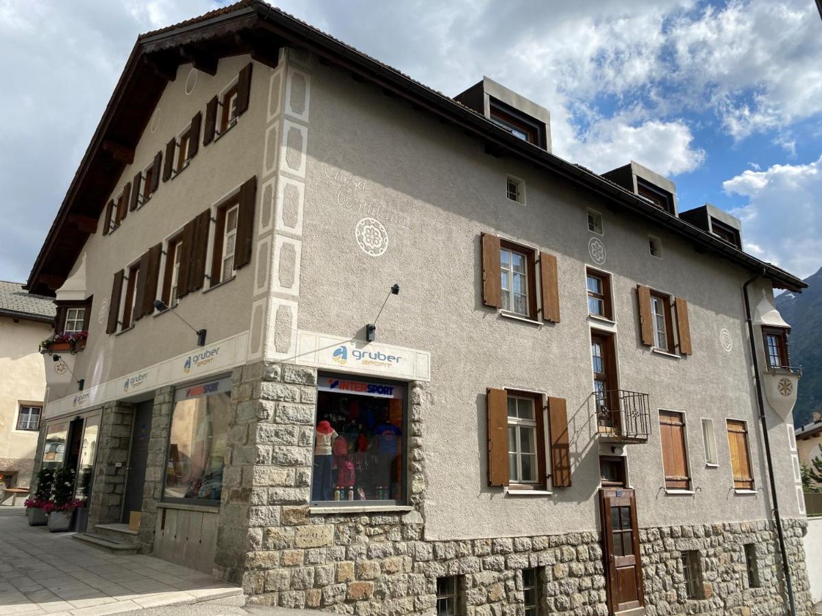 Alpenstil - 60M2 Dachstockwohnung Mit Garage - Bm186 Pontresina Eksteriør bilde