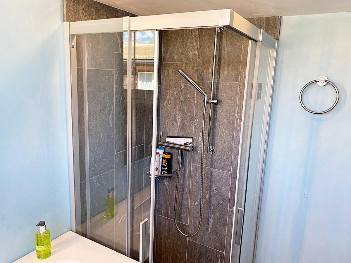 Alpenstil - 60M2 Dachstockwohnung Mit Garage - Bm186 Pontresina Eksteriør bilde